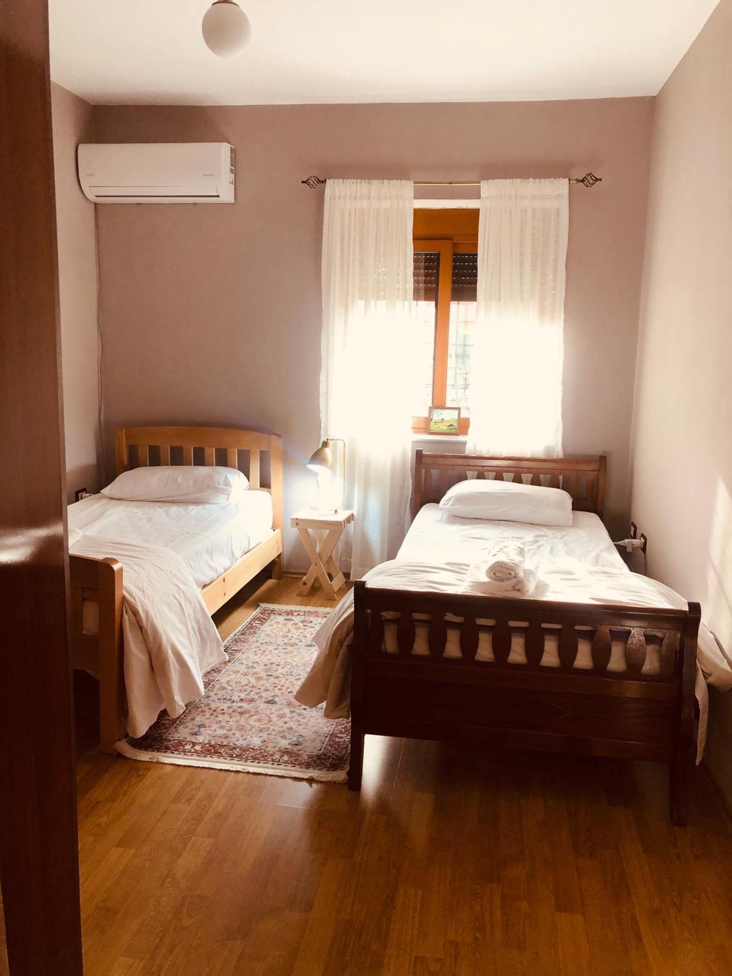 Qemal Stafa Apartment Tirana Bagian luar foto